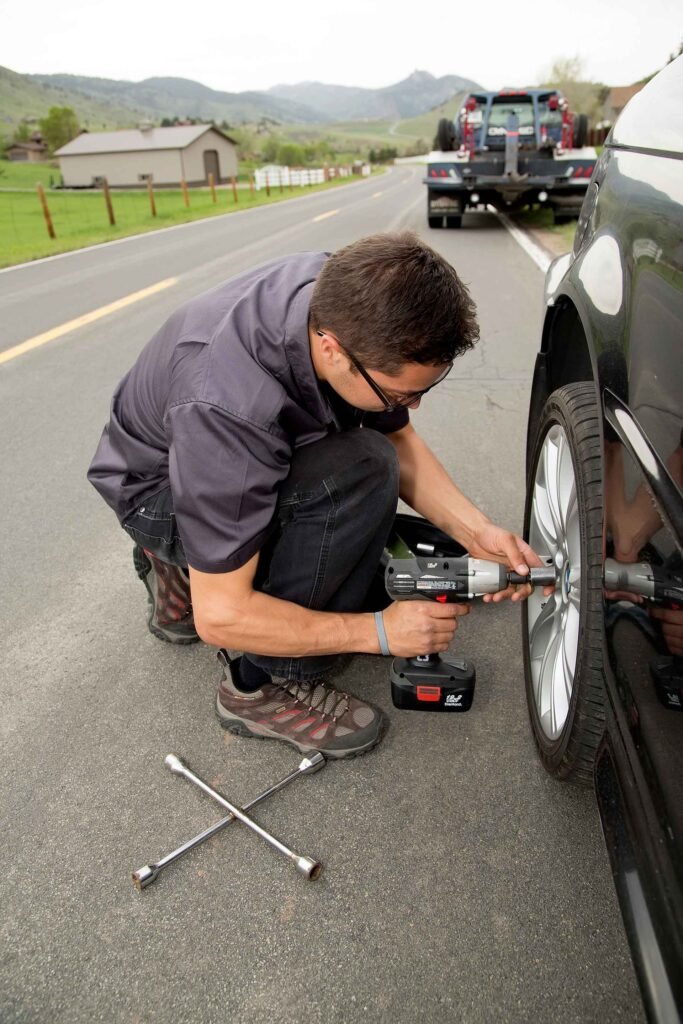roadside assistance by tow truck company